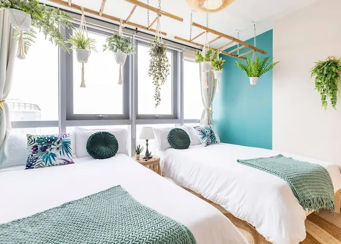 Holiday home Urban Oasis Serenity In The W Pool Gym *